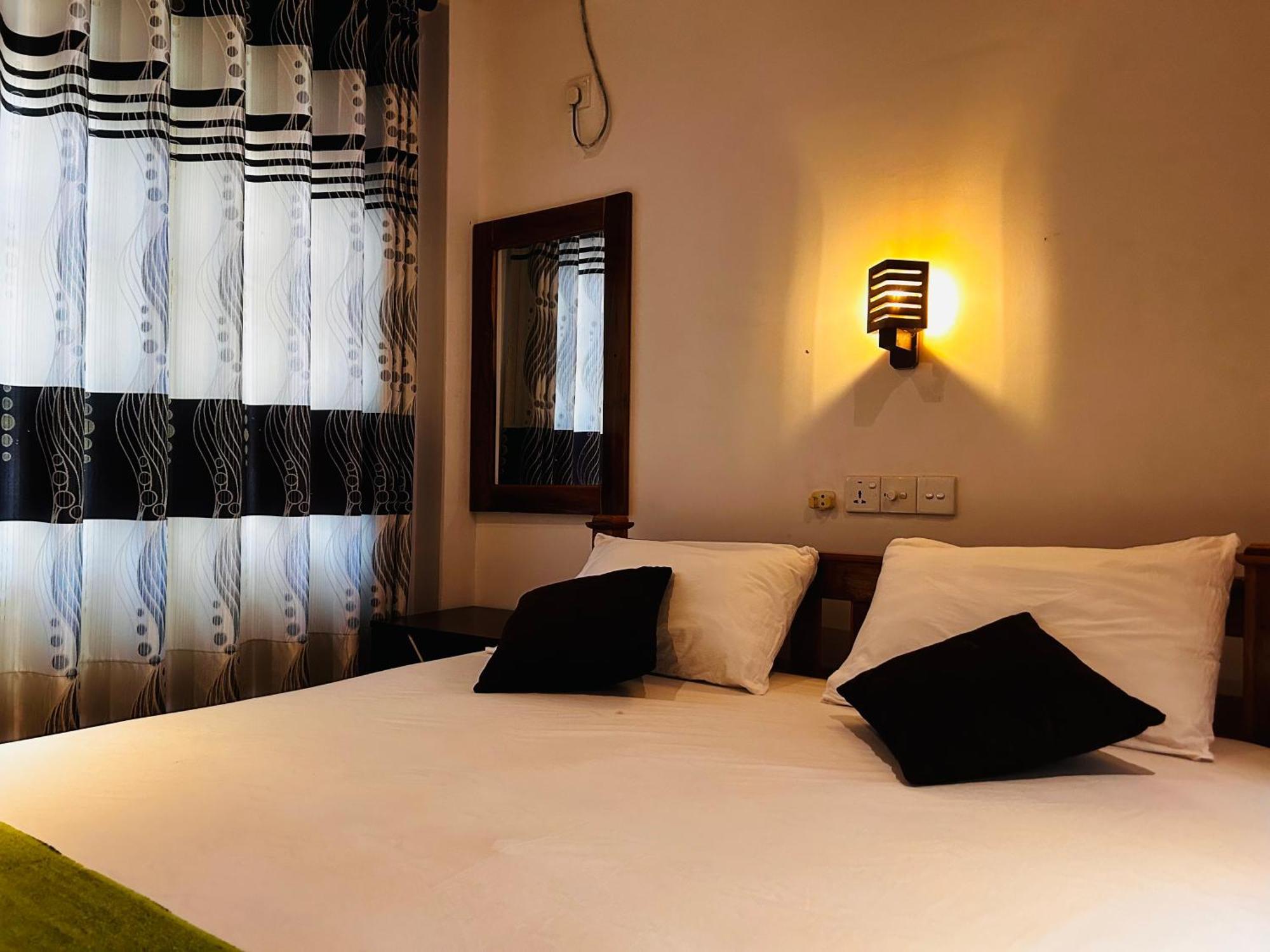Pearl Bungalow Trincomalee Esterno foto