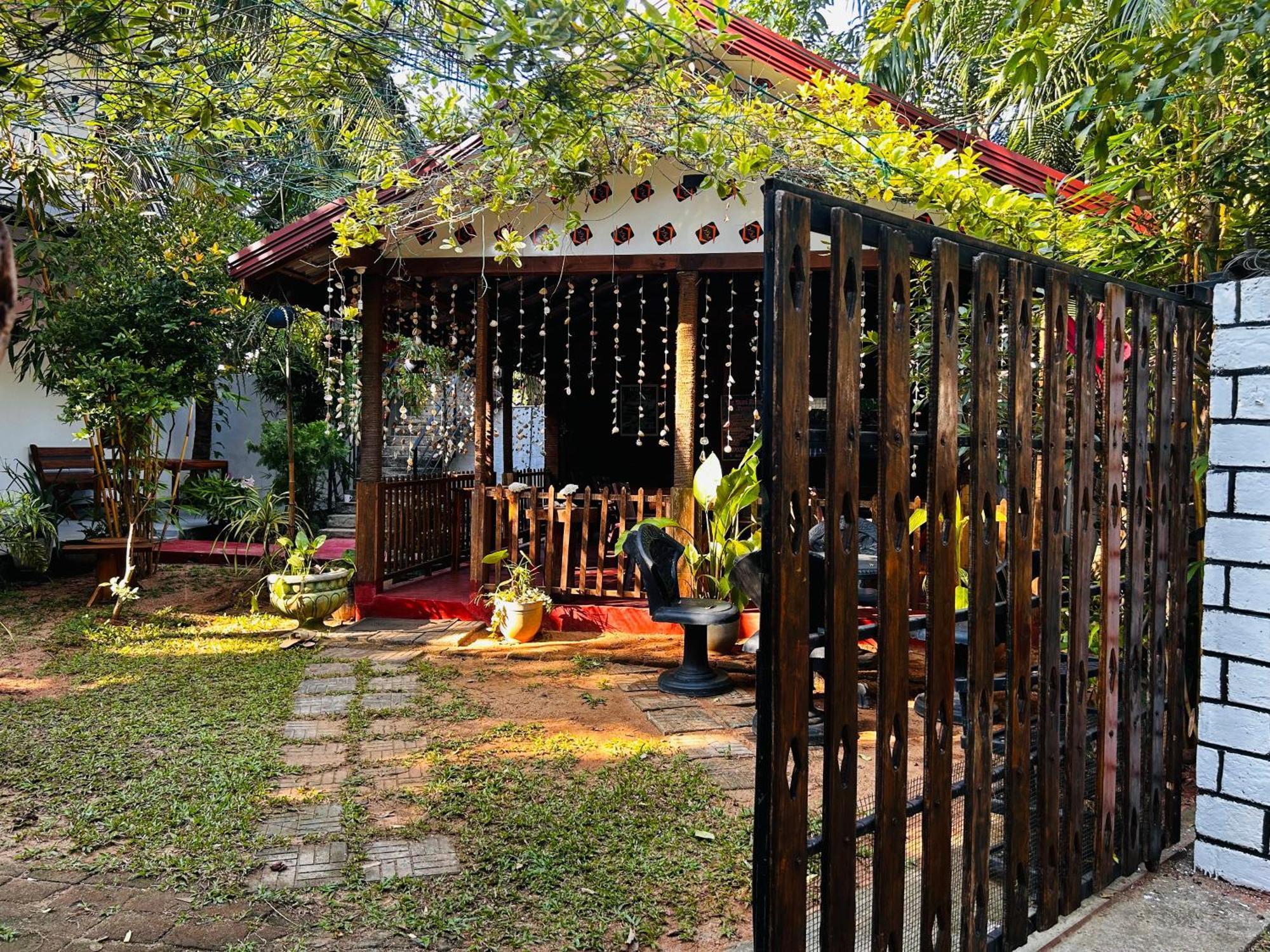 Pearl Bungalow Trincomalee Esterno foto