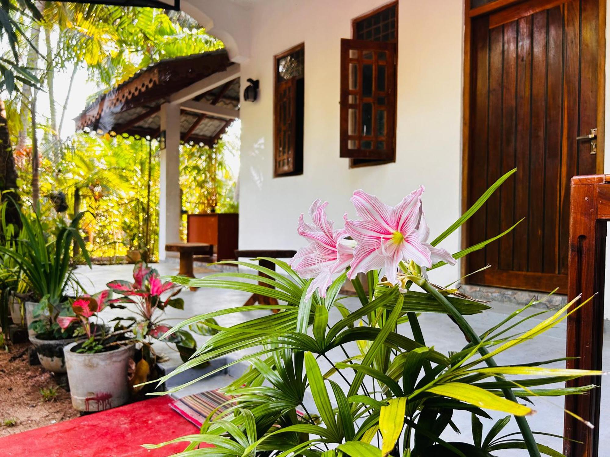Pearl Bungalow Trincomalee Esterno foto