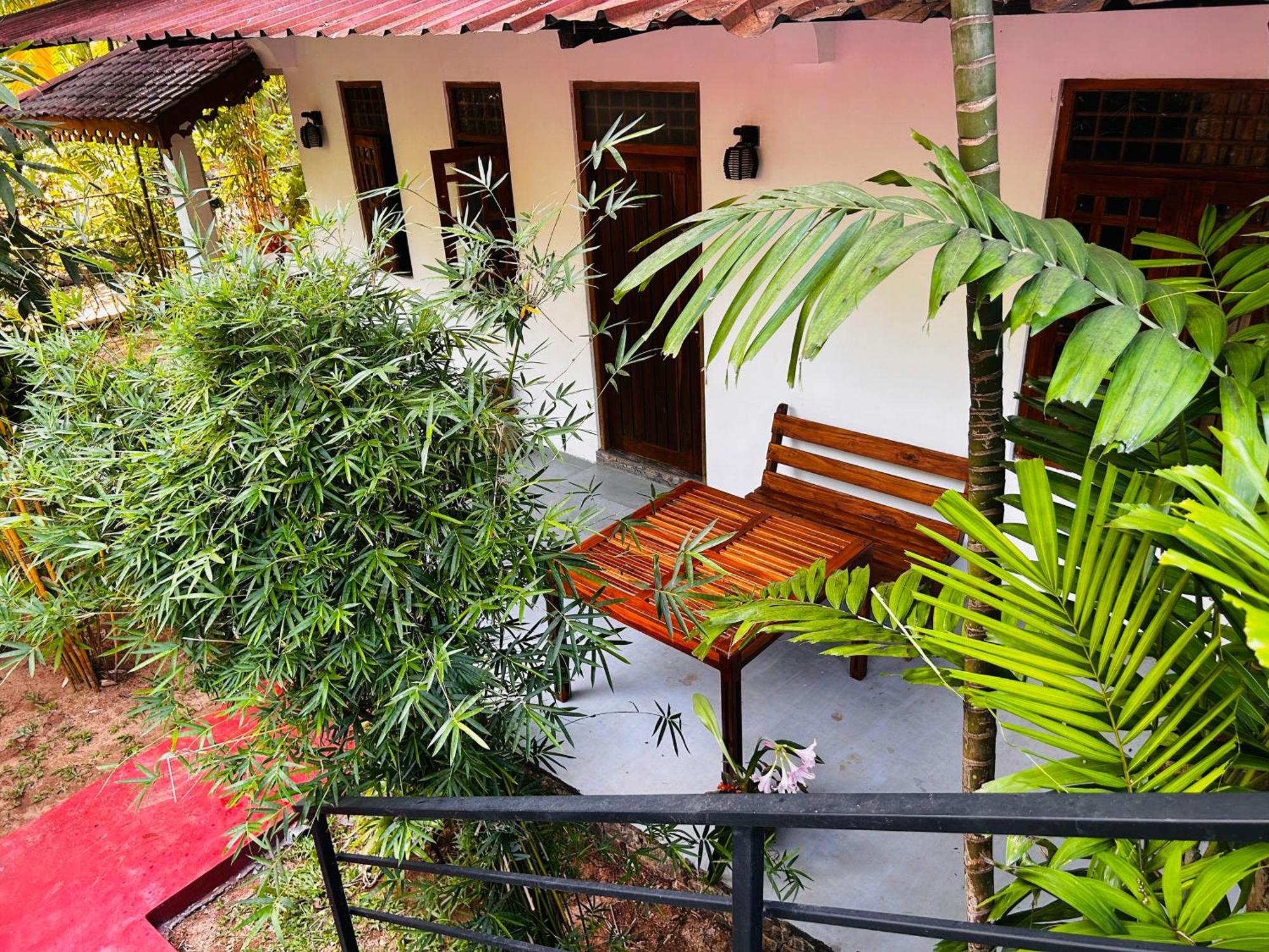 Pearl Bungalow Trincomalee Esterno foto