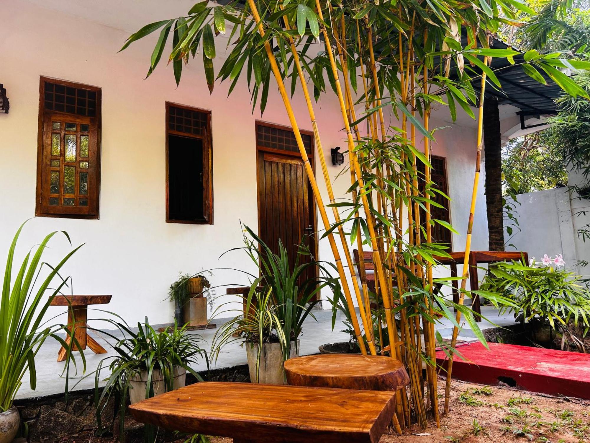Pearl Bungalow Trincomalee Esterno foto