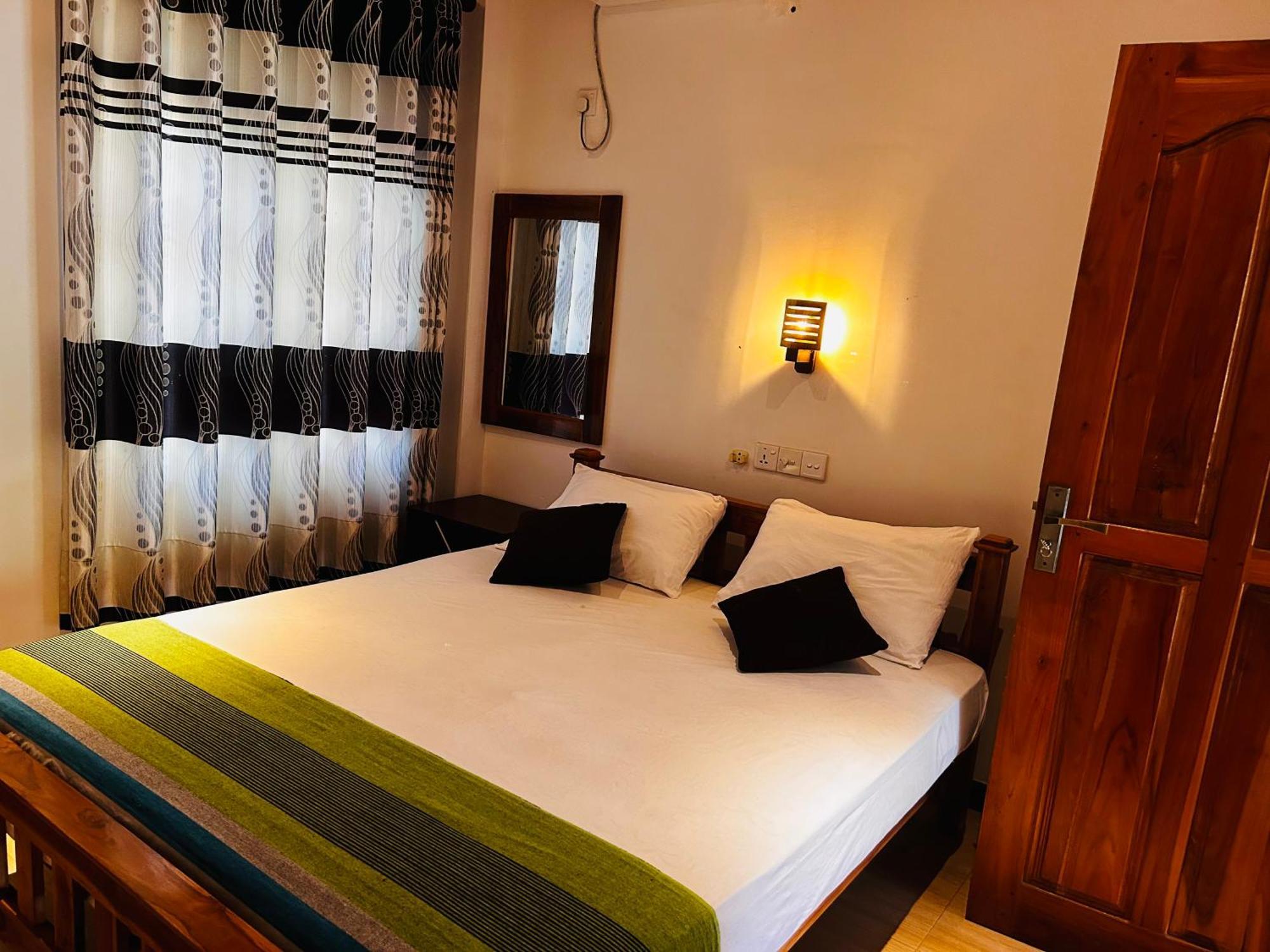 Pearl Bungalow Trincomalee Esterno foto